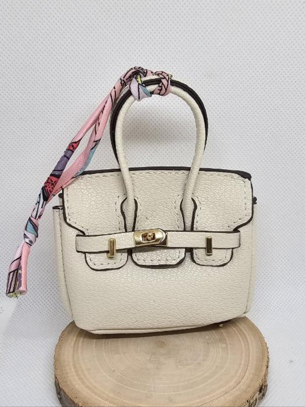 TRENDY MINI White Leather Tote with Pink Scarf Accent - BAG CHARM/ AIRPOD HOLDER - Picture 2 of 3